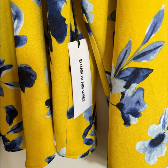 Elizabeth and James blouse Size Small NWT - Picture 3 of 7